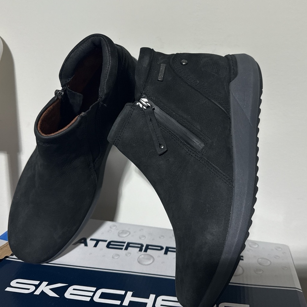 Cobb Hill - Women's Skylar Zip Boot Waterproof Black - Size 8- Extra Wide
